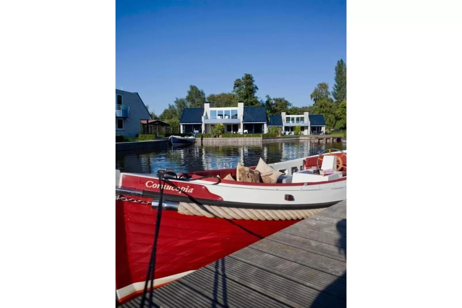 Bungalowpark Rien van den Broeke Village 3-Gebieden zomer 1km