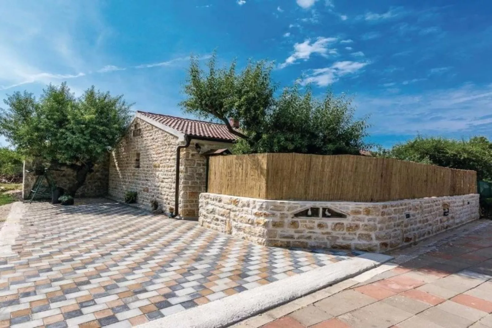 Holiday House Šimun - Three bedroom Holiday house with pool-Buitenlucht