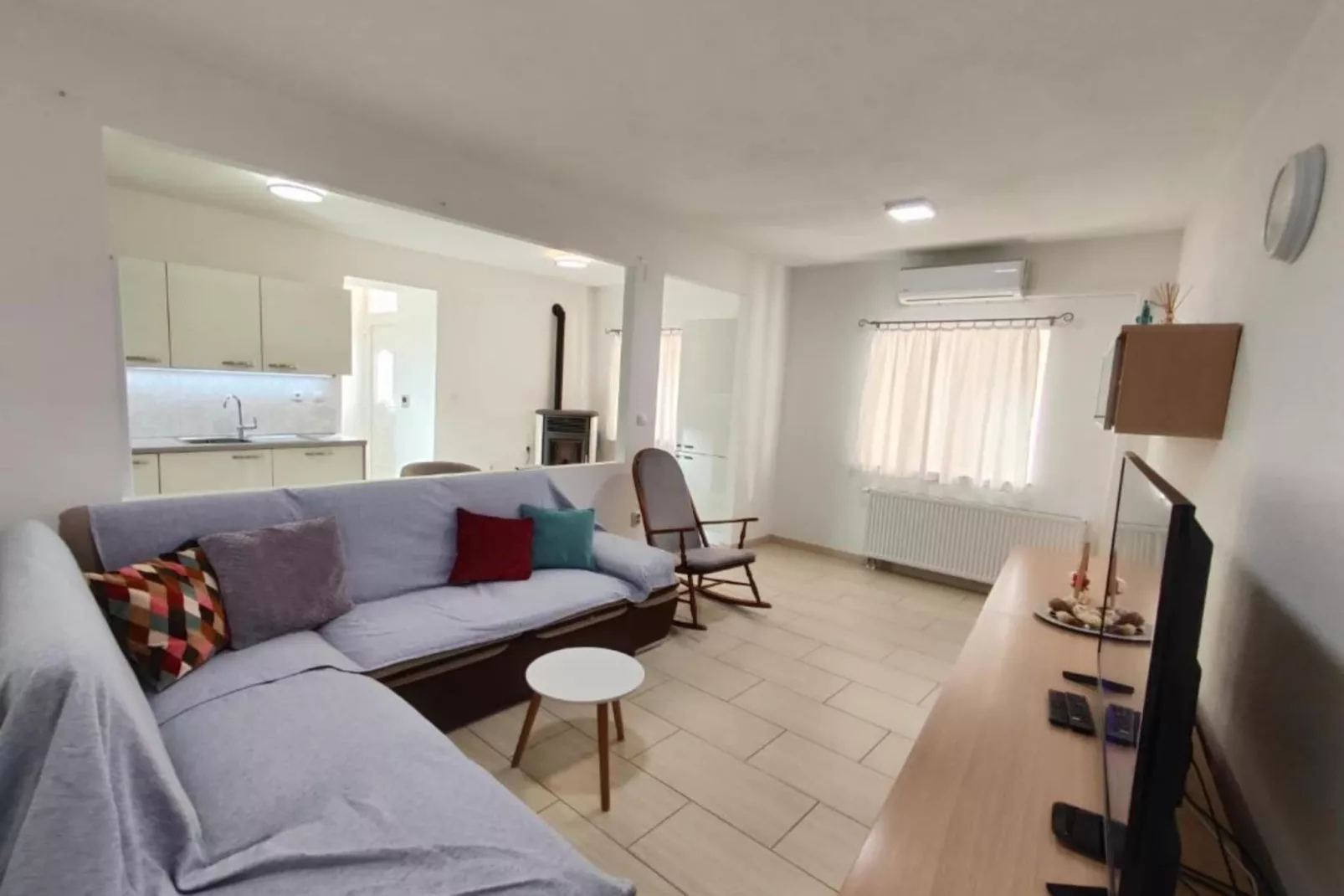 Holiday House Emma - Two Bedroom Holiday Home With Terrace-Buitenlucht