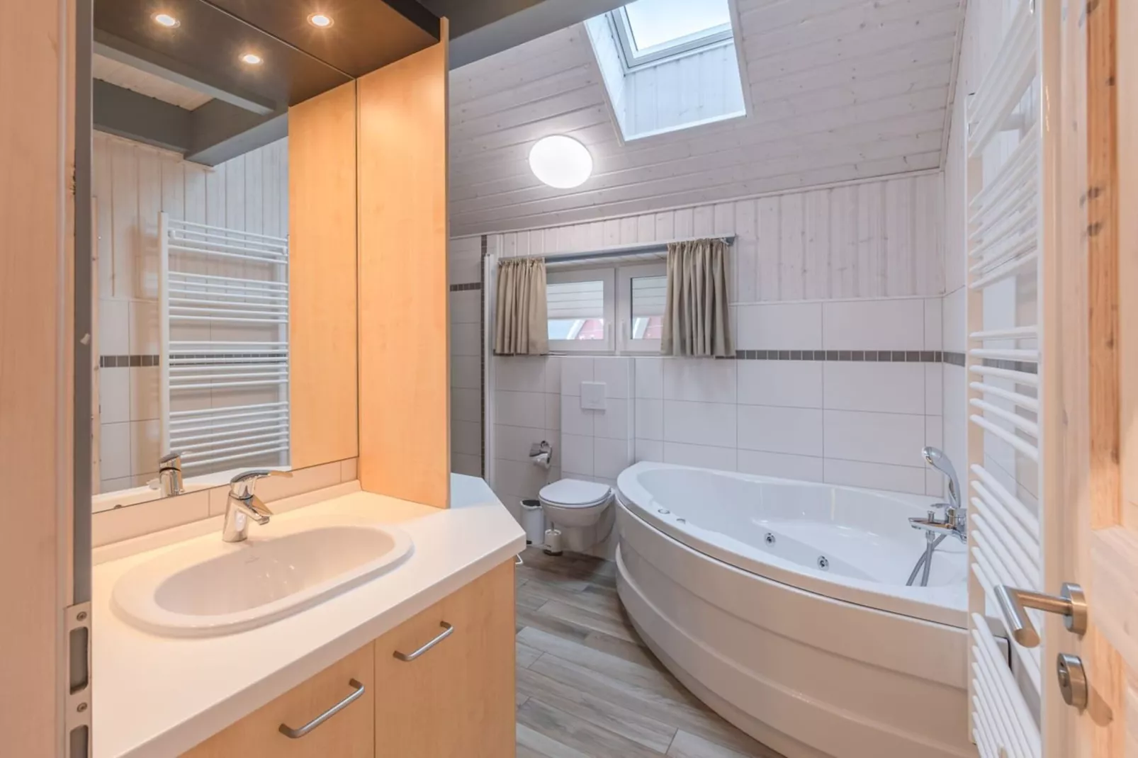 Seeschwalbe Classic 322-Badkamer