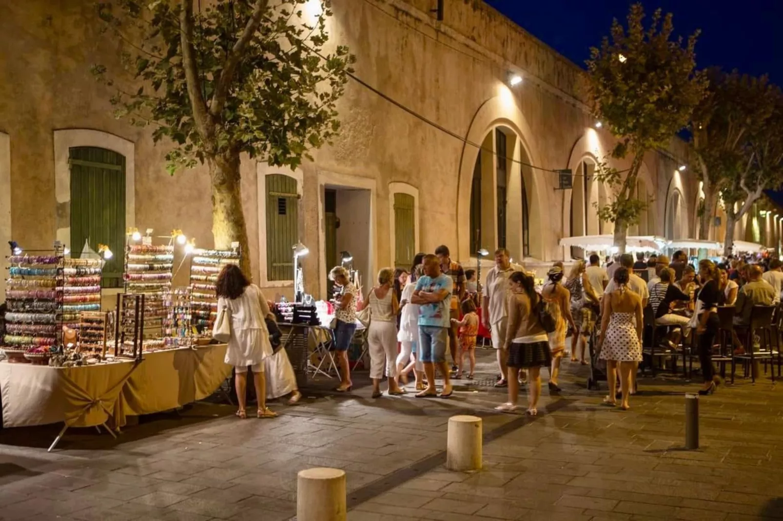 Appartement rénové – centre ville Antibes-Gebieden zomer 5km