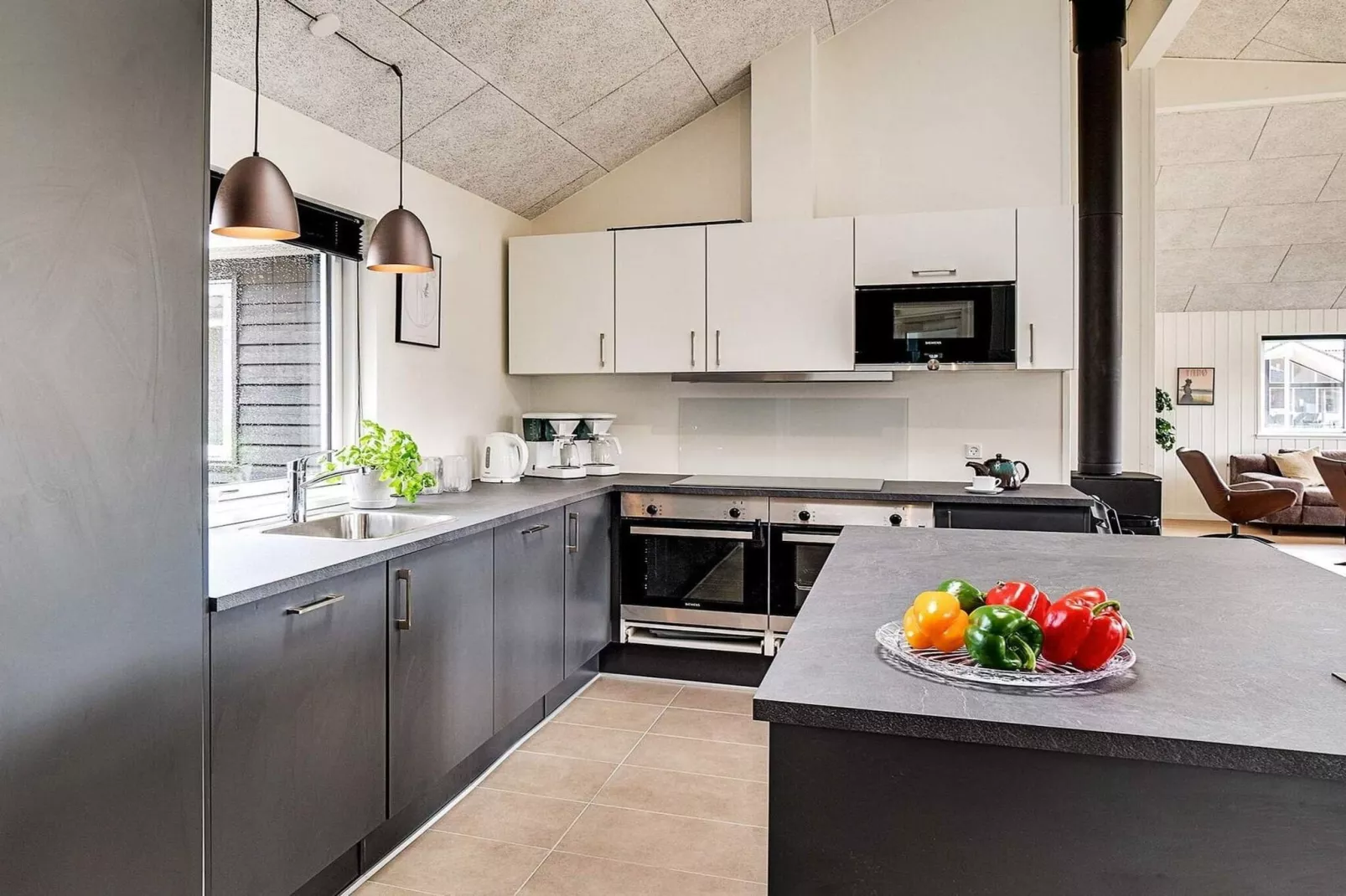 Luxe retraite met zwembad -- By Traum Ferienwohnungen-Binnen