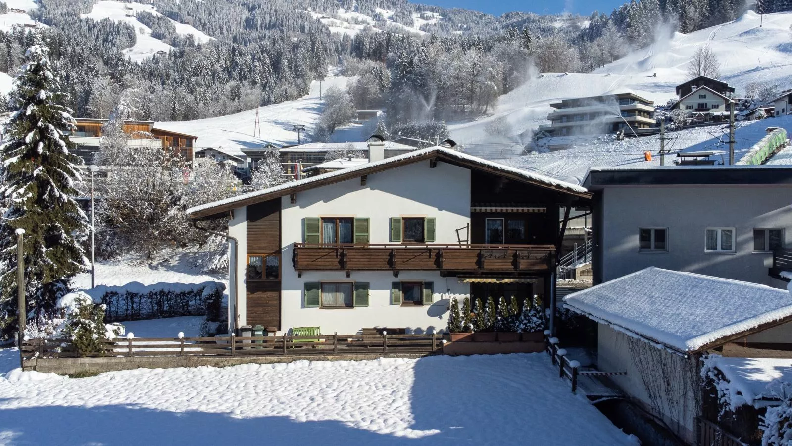 Binderhäusel am Berglift-Exterieur winter