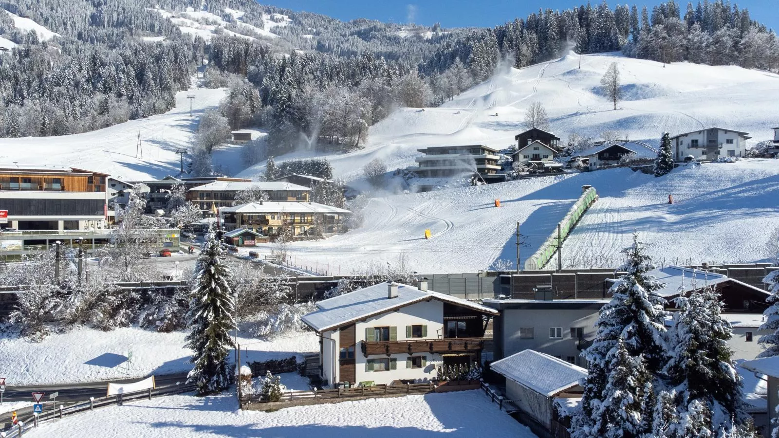 Binderhäusel am Berglift-Exterieur winter