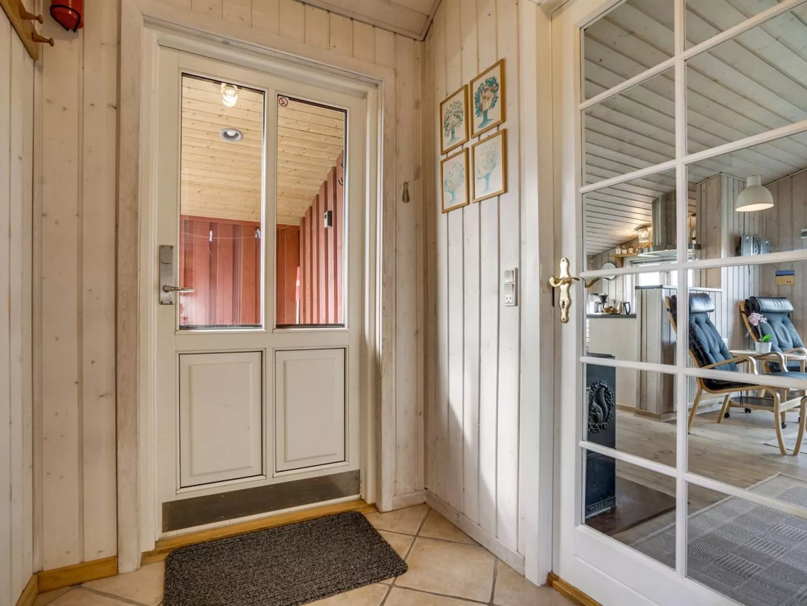 "Mortensen" - 350m from the sea-Binnen