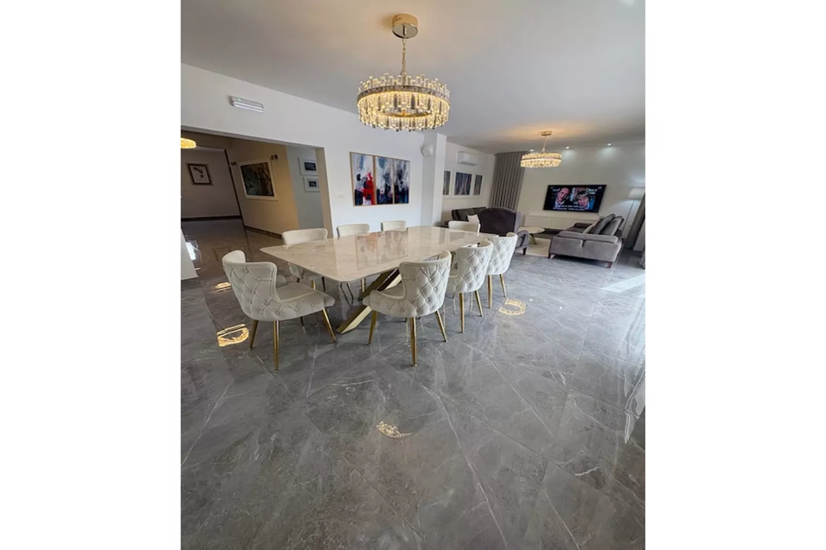 Villa Antonija-Eetkamer