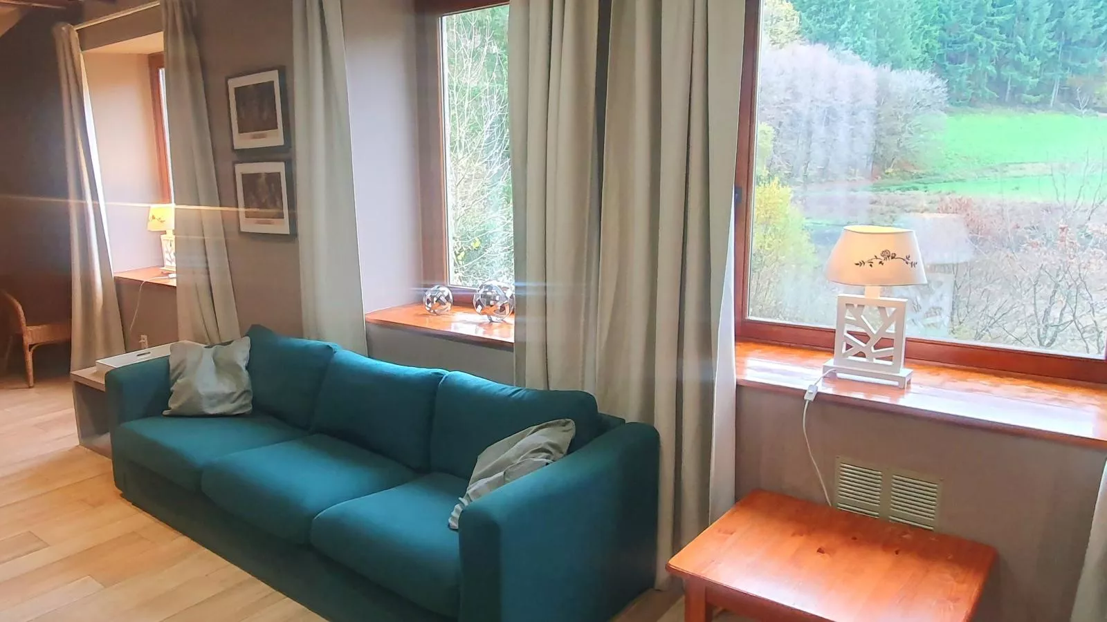 Gite de Montaigle-Woonkamer