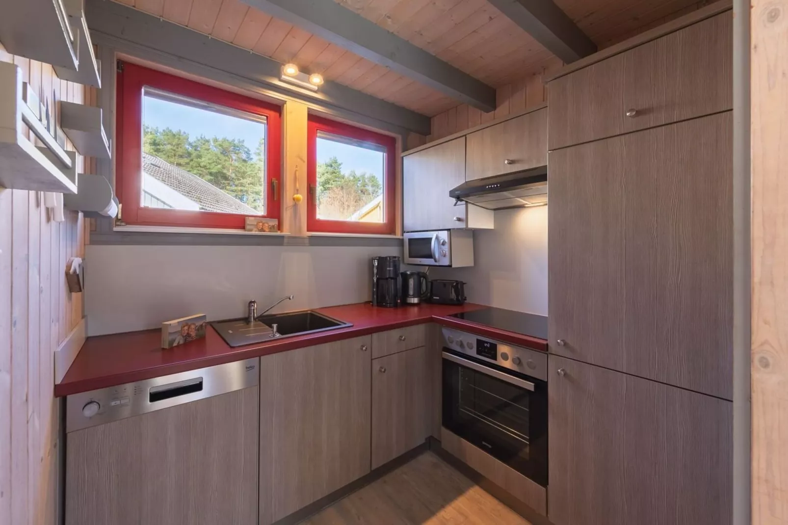 FH Wildgans Comfort mit Sauna & Kaminofen 81 qm 156-Keuken