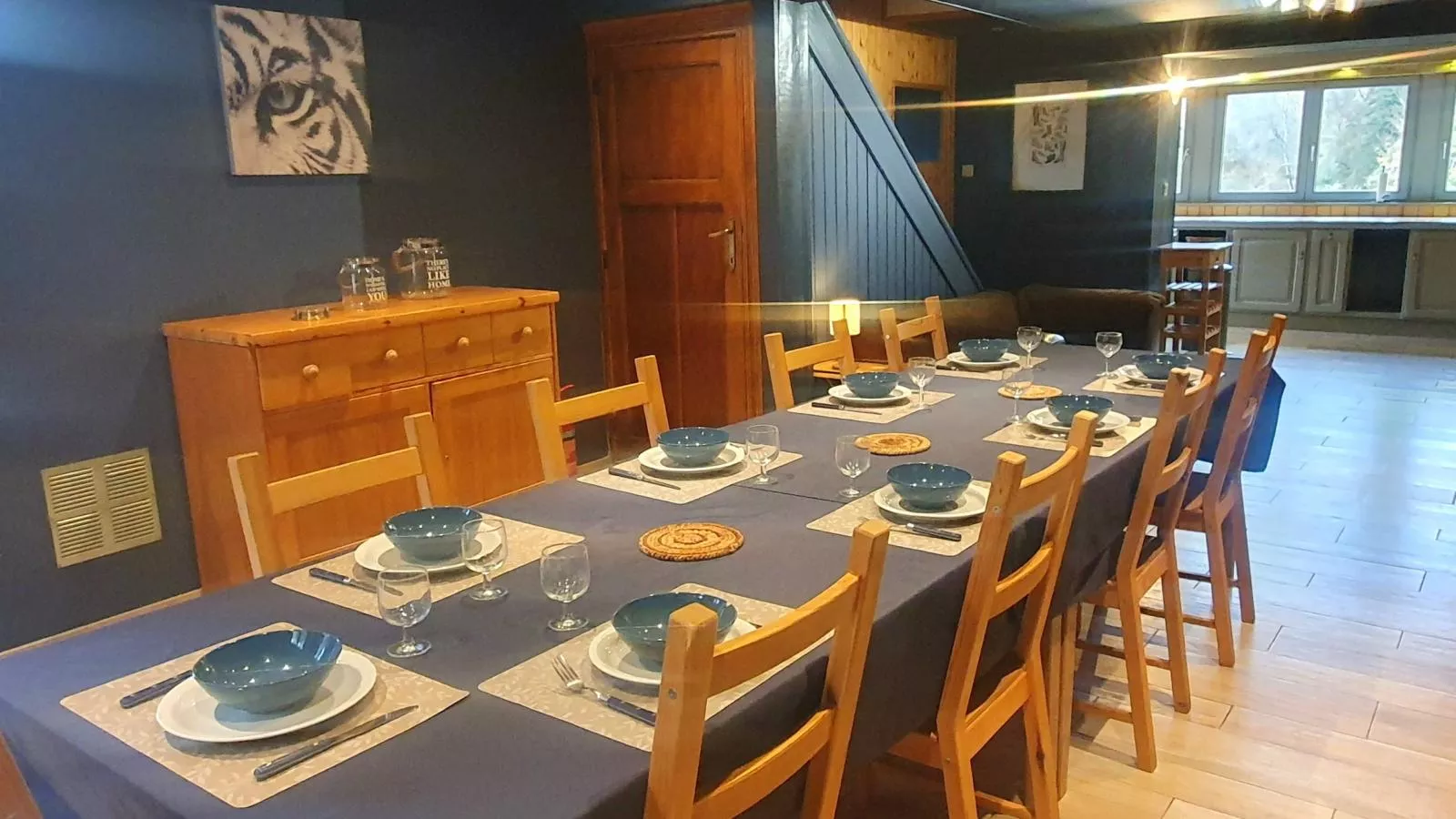 Gite de Montaigle-Eetkamer