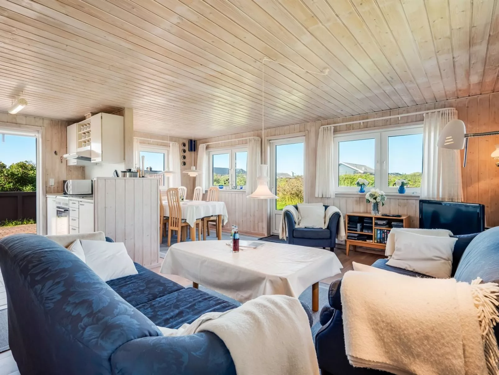 "Loryleimis" - 300m from the sea-Binnen