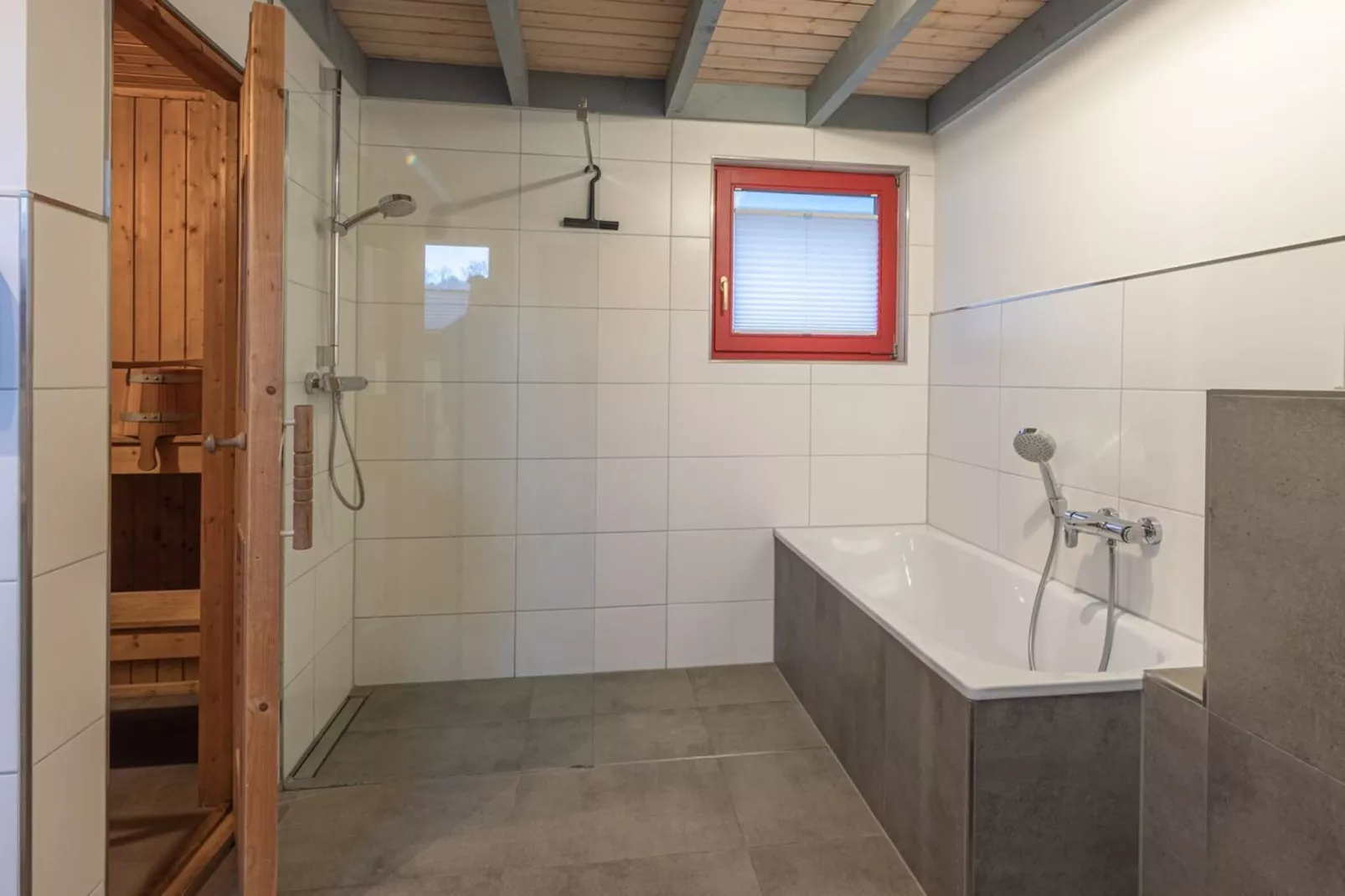 FH Wildgans Comfort mit Sauna & Kaminofen 81 qm 26-Badkamer