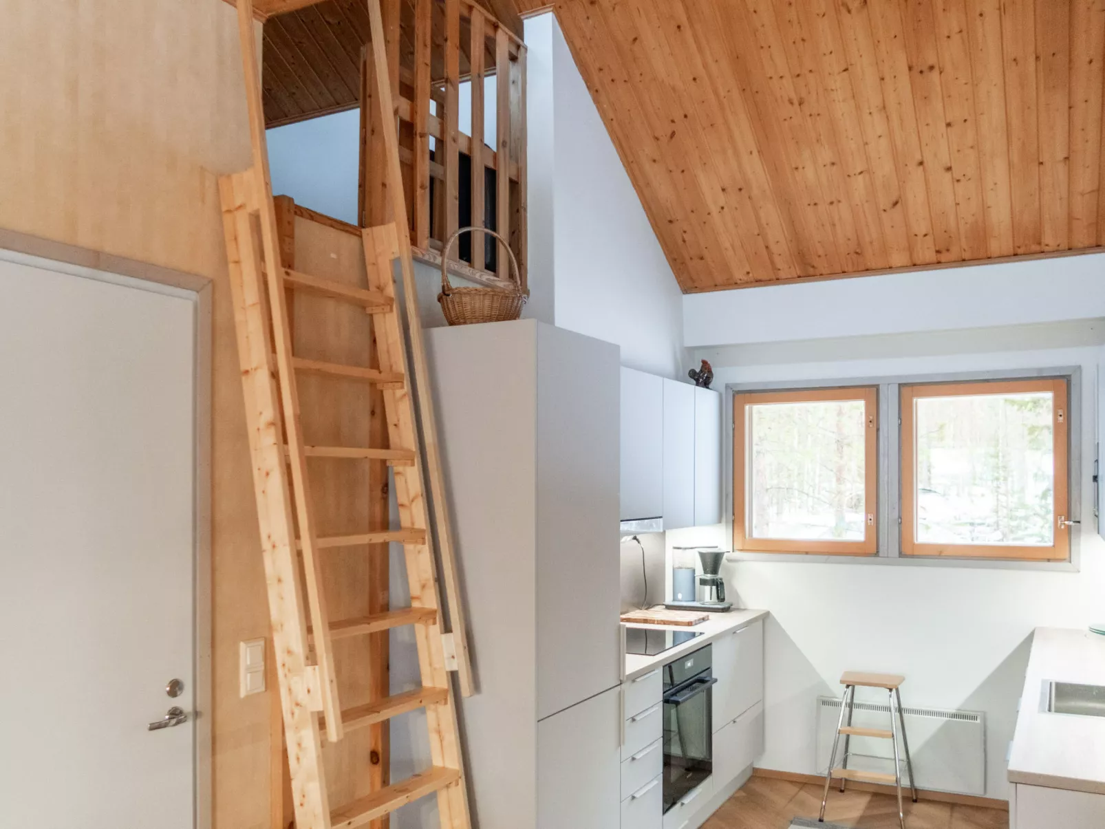 Keskikallio, nuasjärvi-Binnen