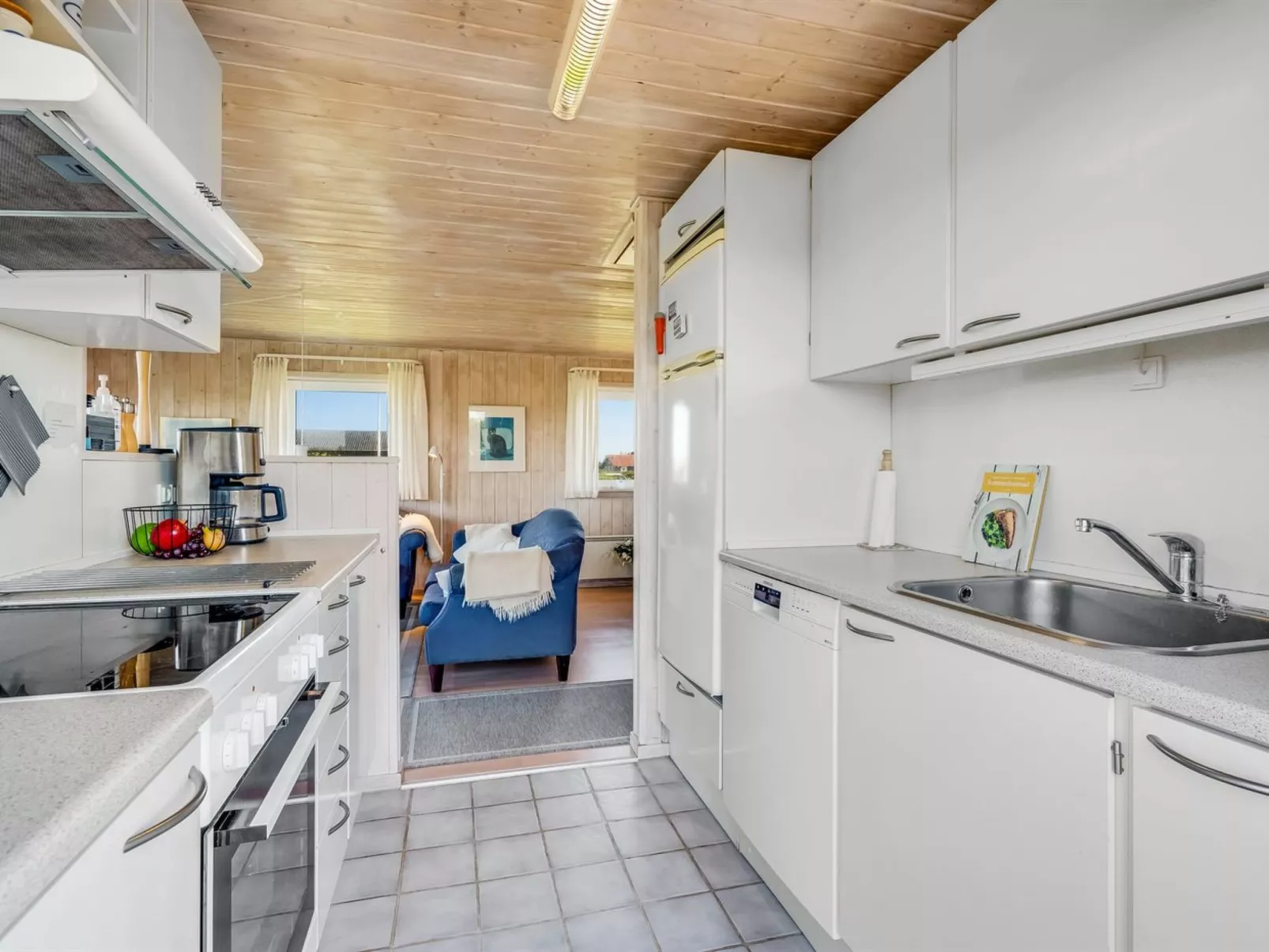 "Loryleimis" - 300m from the sea-Binnen