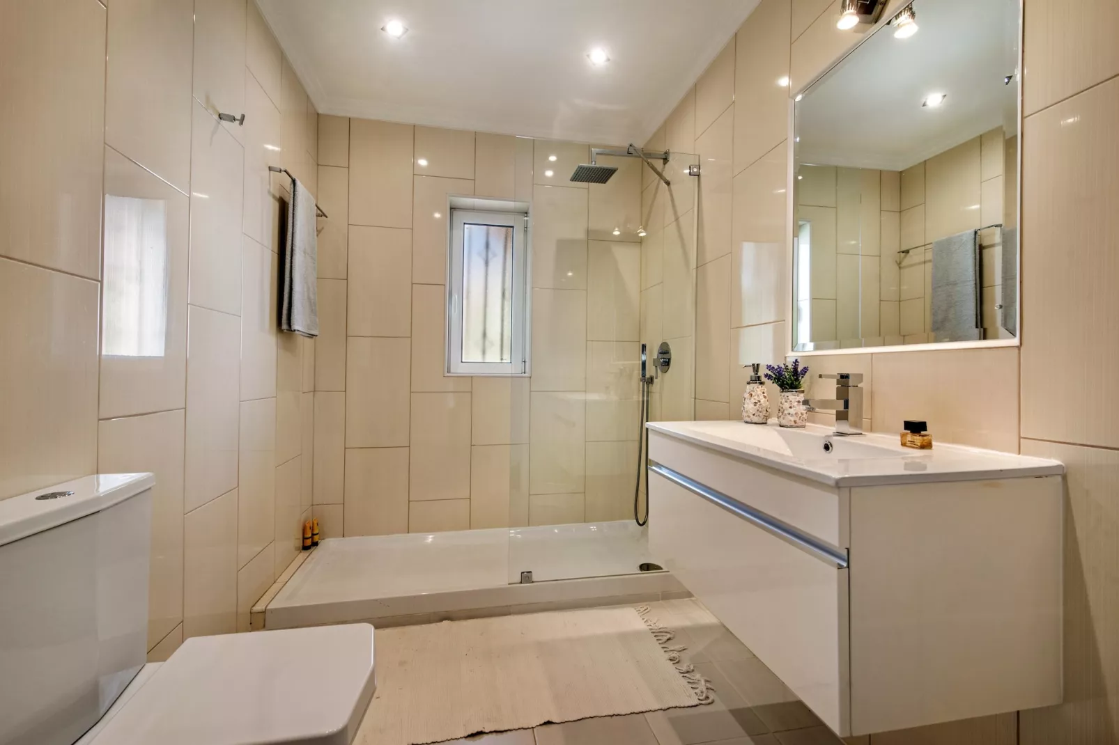 Villa Daniela-Badkamer