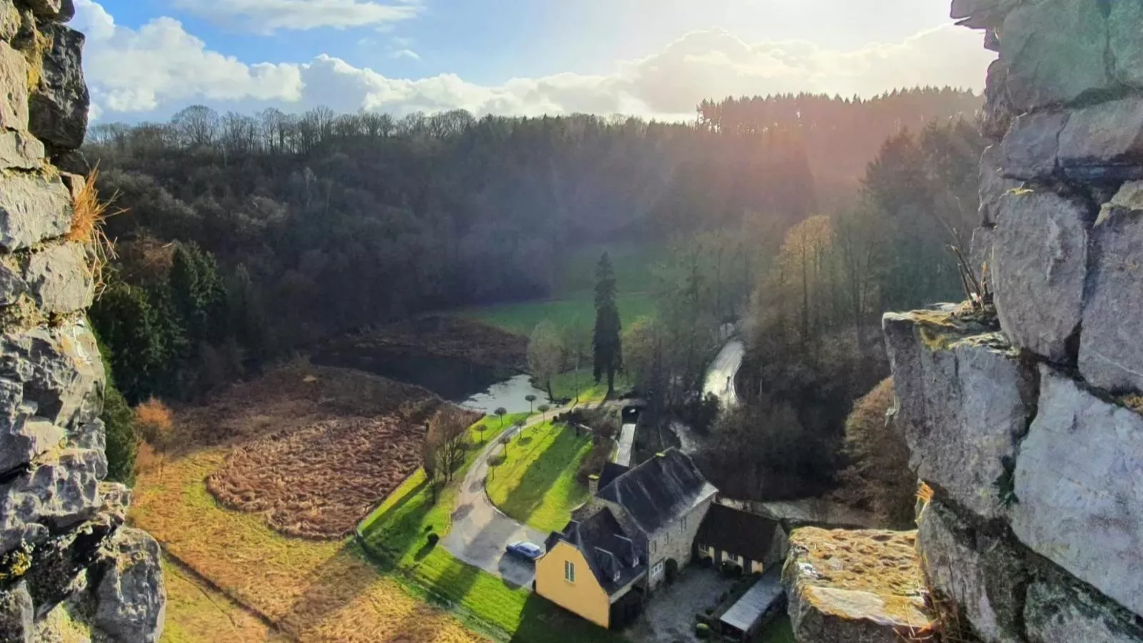 Gite de Montaigle-Gebieden zomer 1km
