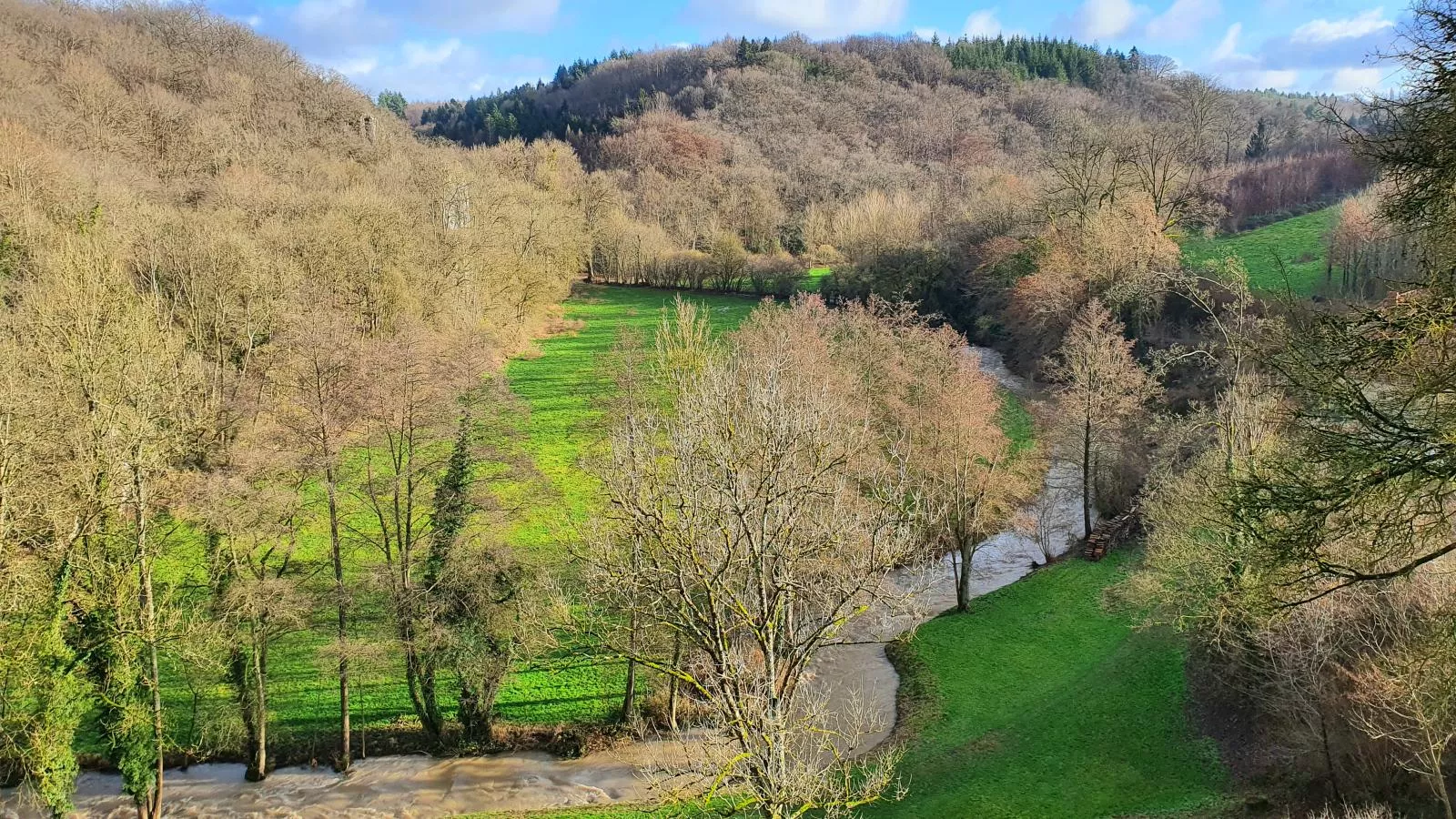 Gite de Montaigle-Gebieden zomer 1km