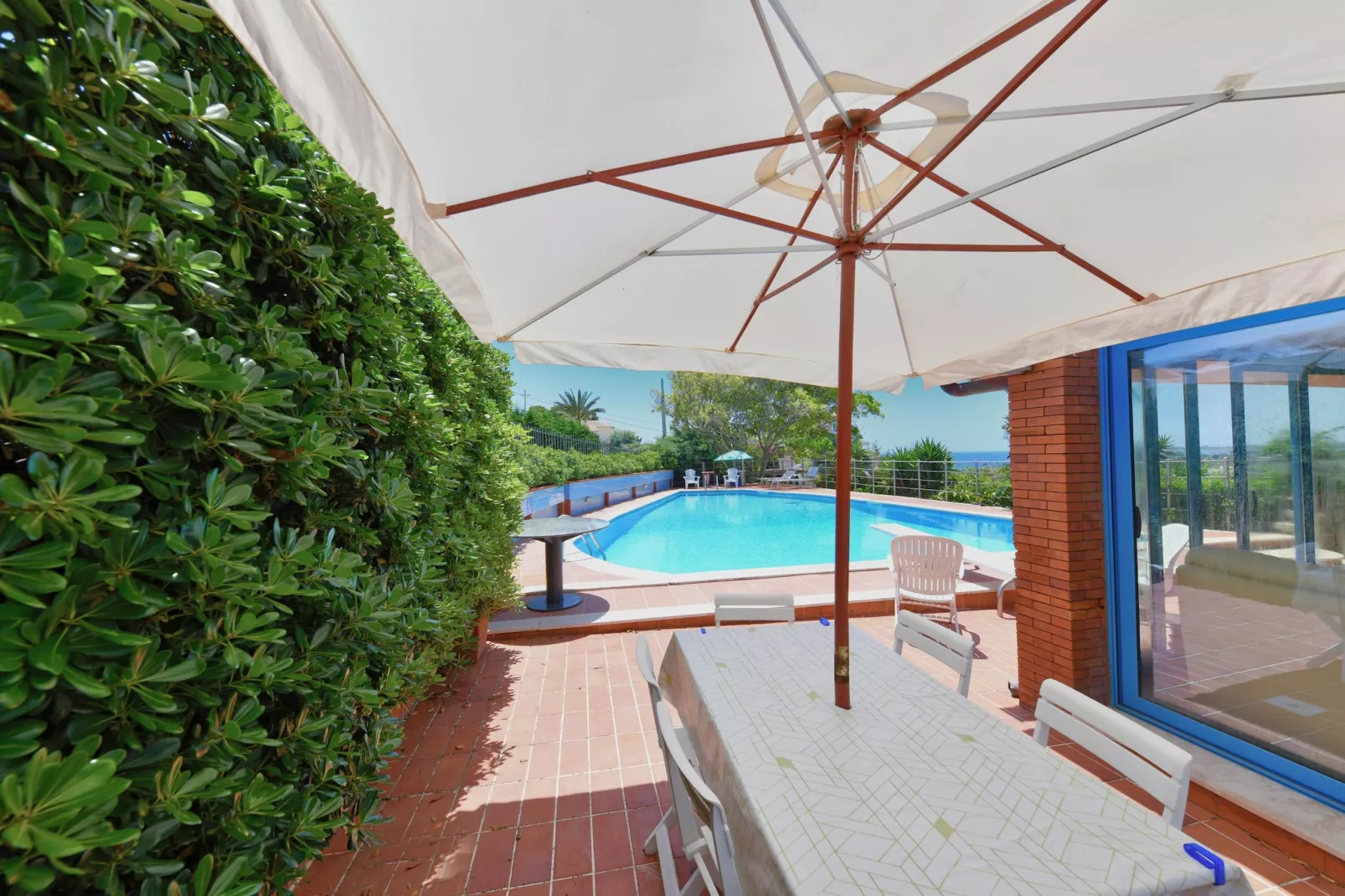Villa Vella mit Privatpool-Terras