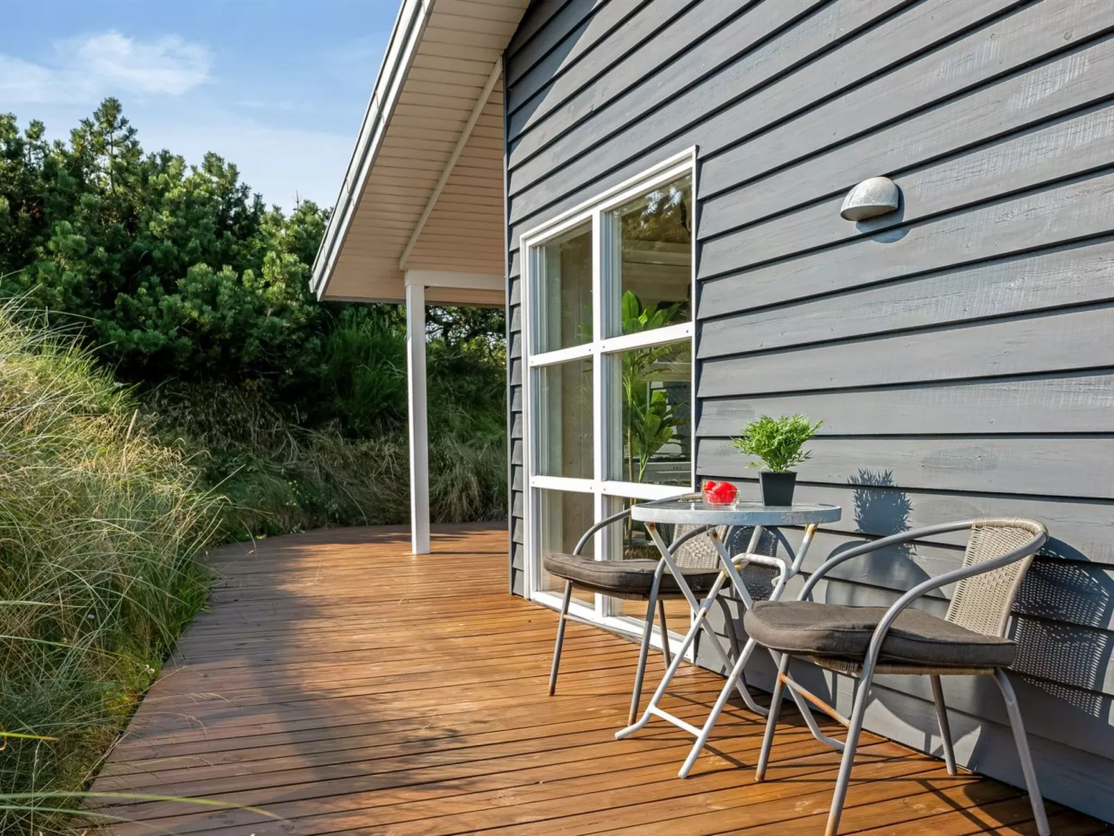 "Ottar" - 400m from the sea