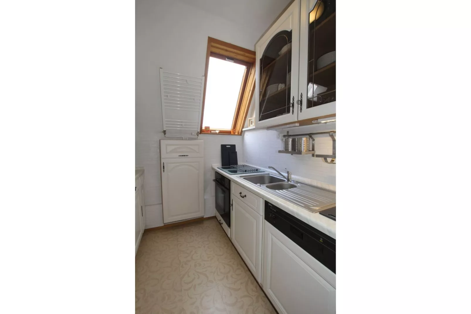 Toms Hütte 16-Keuken