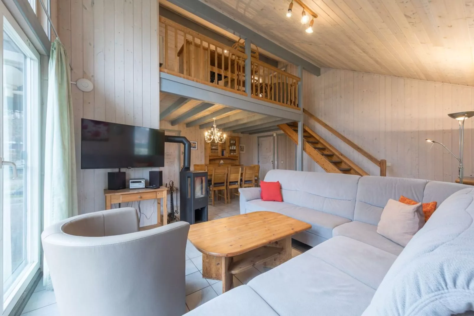 Kranich 243-Woonkamer