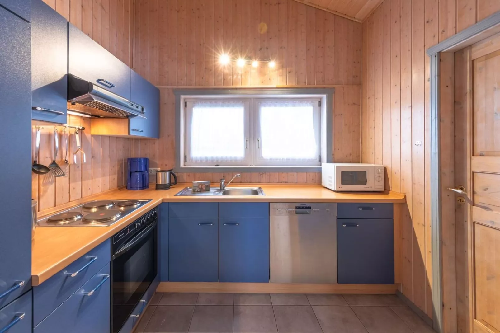 FH Seeschwalbe 231-Keuken