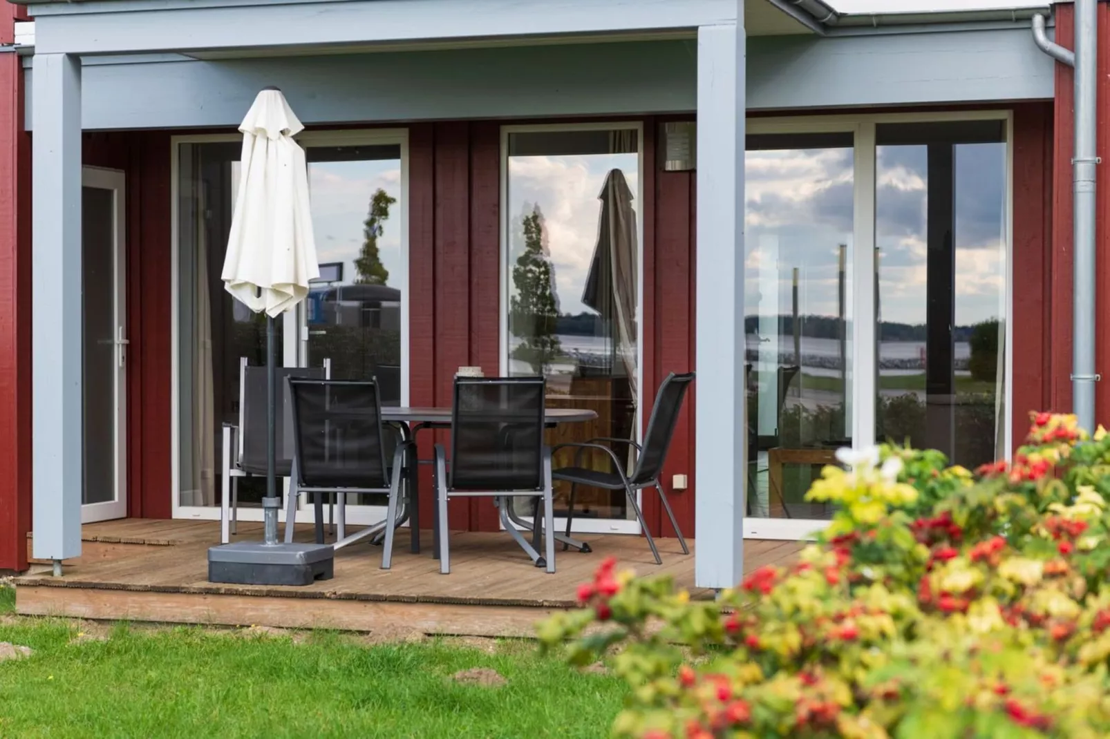 Kapitänshaus Gartendeck 64 qm Nr 471-Terrasbalkon