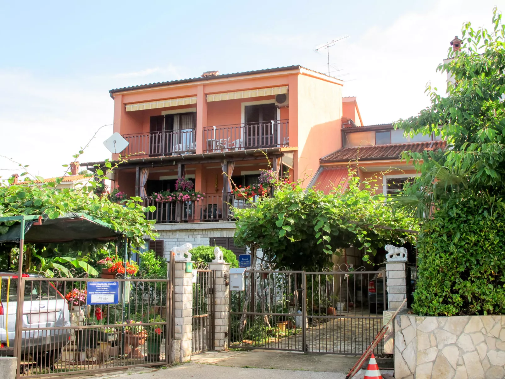 Lina (PUL305) - Buiten