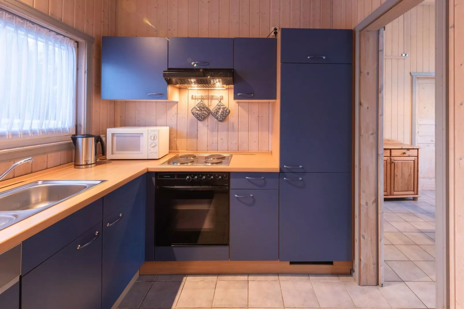 FH Seeschwalbe 242-Keuken