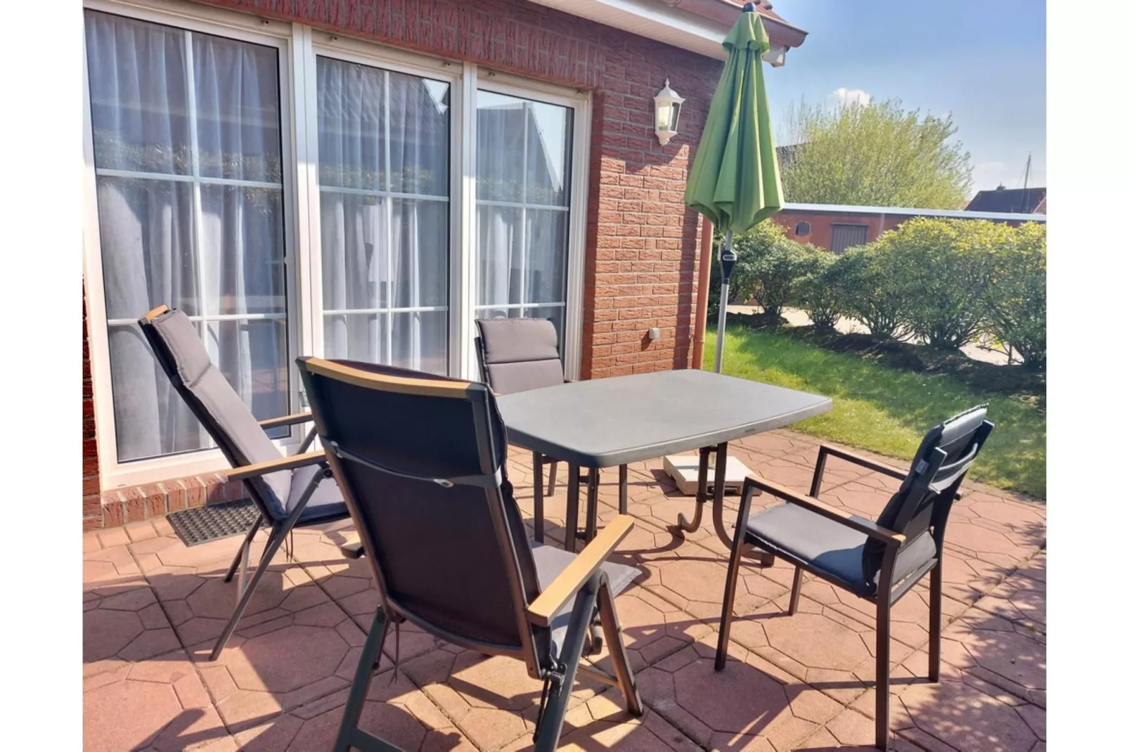 Reihenendhaus Susanne in Dornumersiel-Terrasbalkon