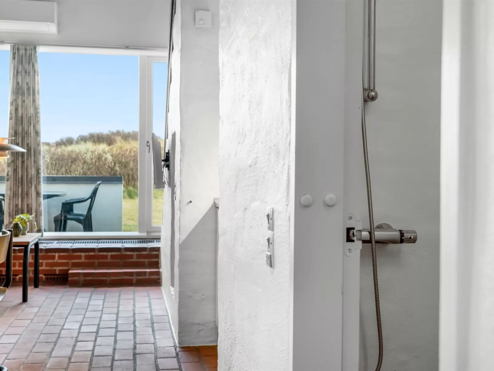 "Edisa" - 50m from the sea-Binnen