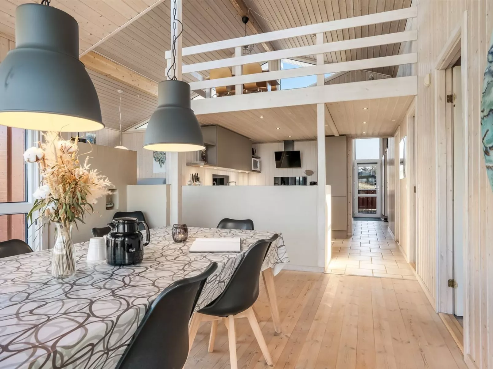 "Ludviga" - 400m from the sea-Binnen