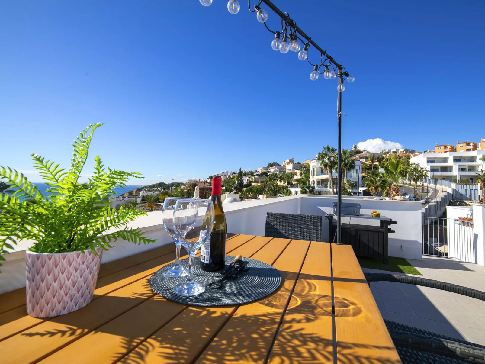 Bolnou Blue Sea-Buiten