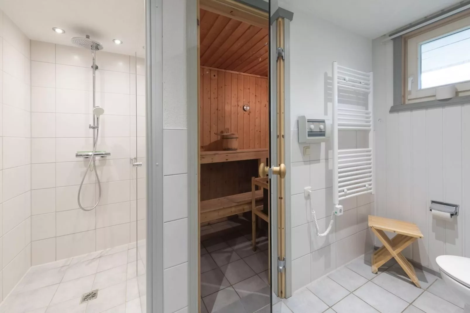 Kranich 243-Badkamer