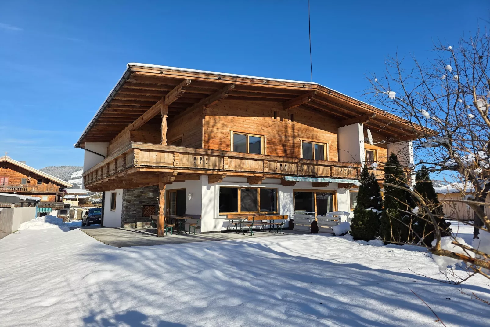 Gästehaus Flatscher-Exterieur winter