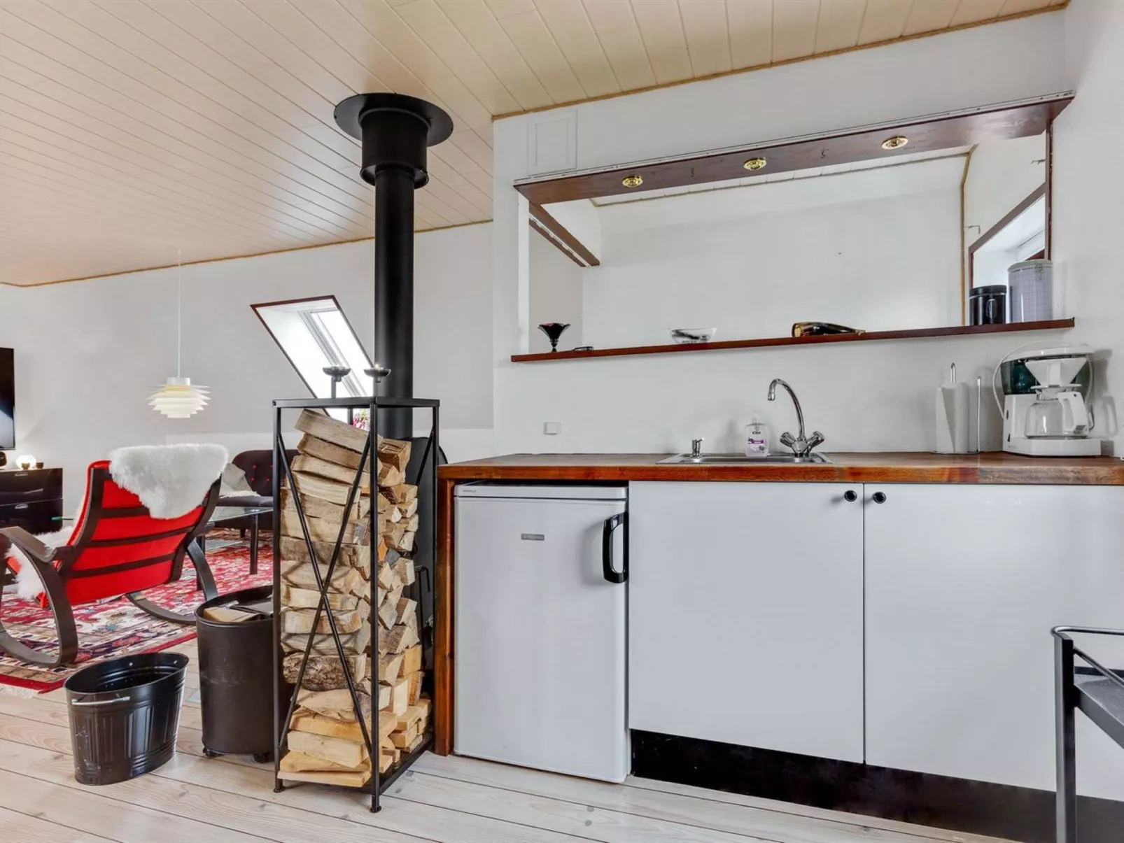 "Amely" - 500m from the sea-Binnen