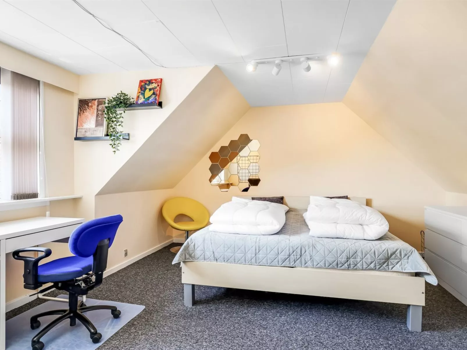 "Veronica" - 700m from the sea-Binnen