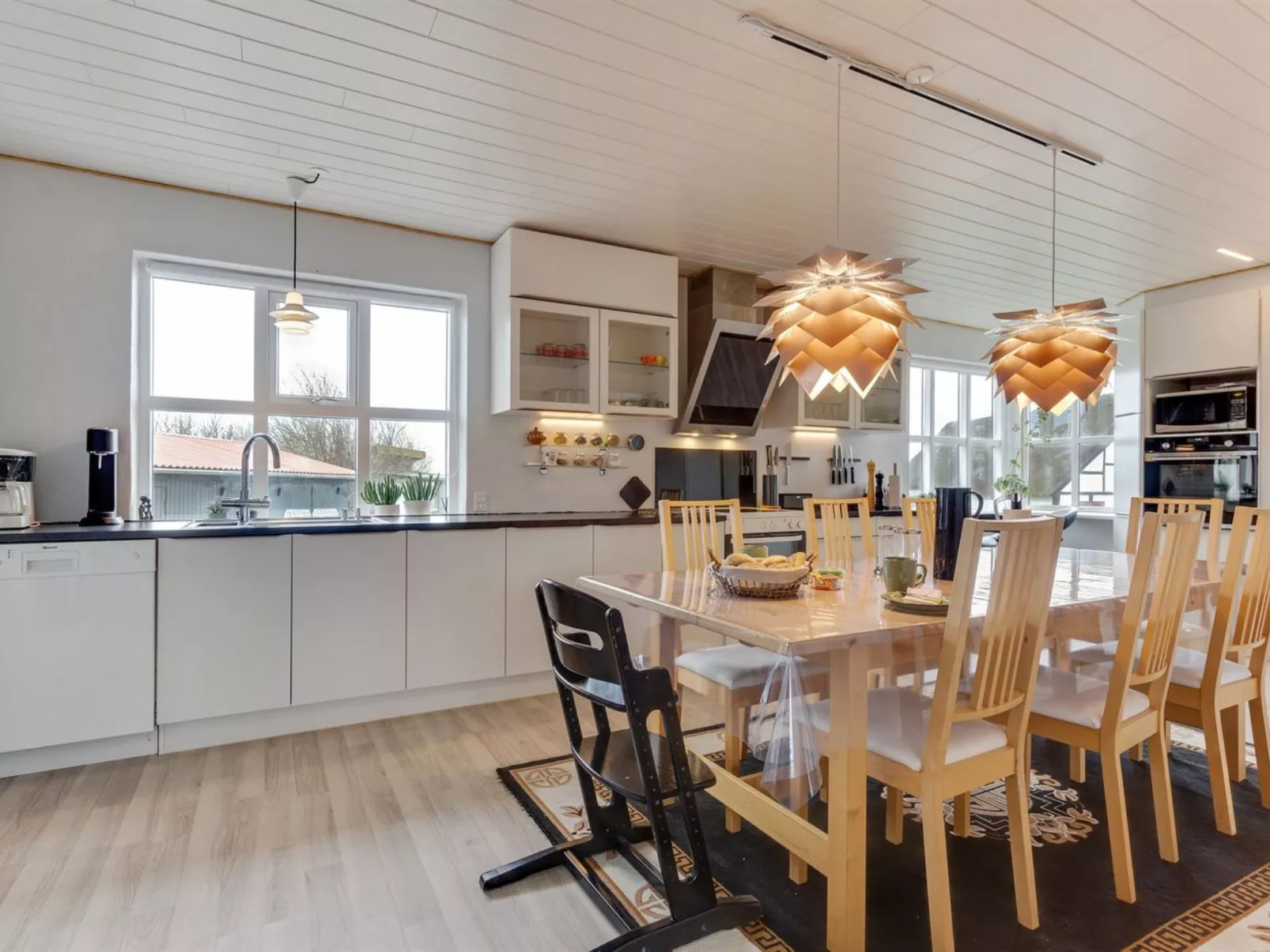 "Amely" - 500m from the sea-Binnen