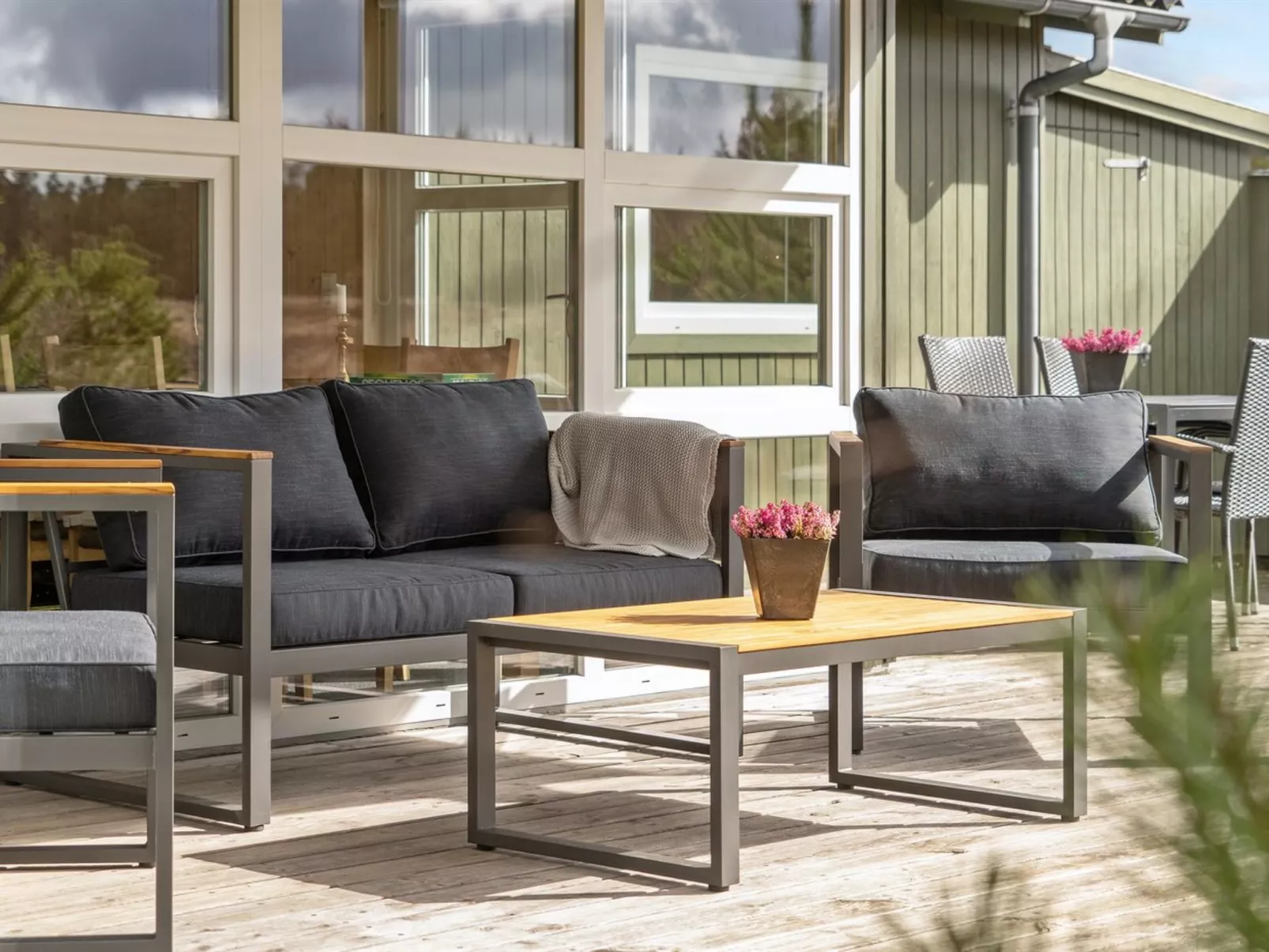 "Asmir" - 1.1km from the sea-Buiten