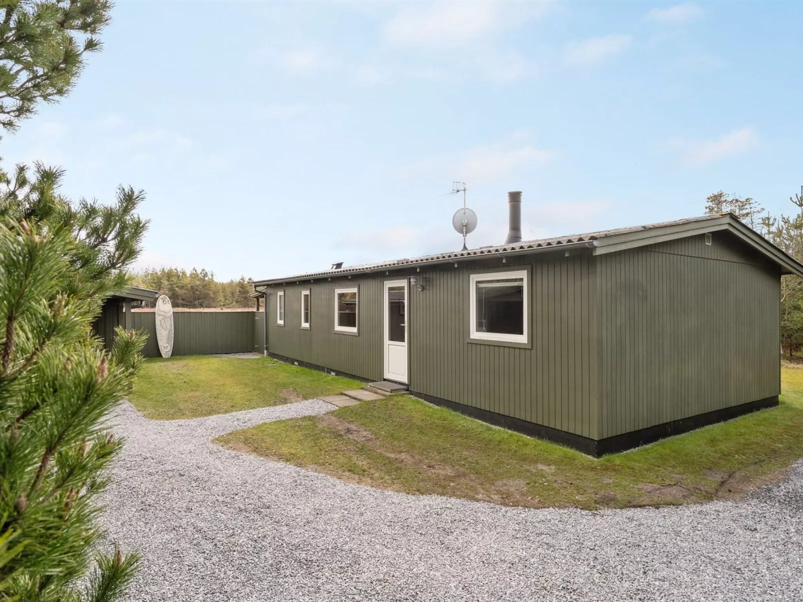 "Asmir" - 1.1km from the sea-Buiten