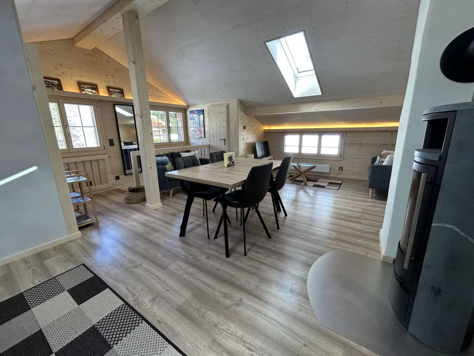 Alpenchalet Haldeli Dachwohnung-Binnen