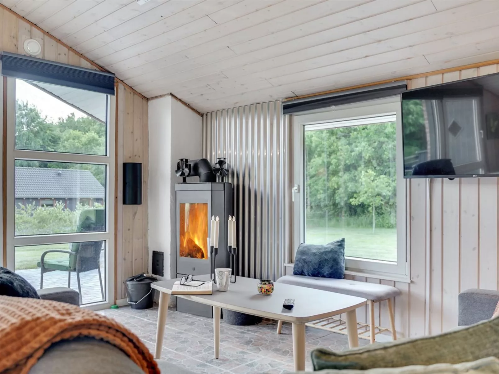 "Alois" - 31km from the sea-Binnen