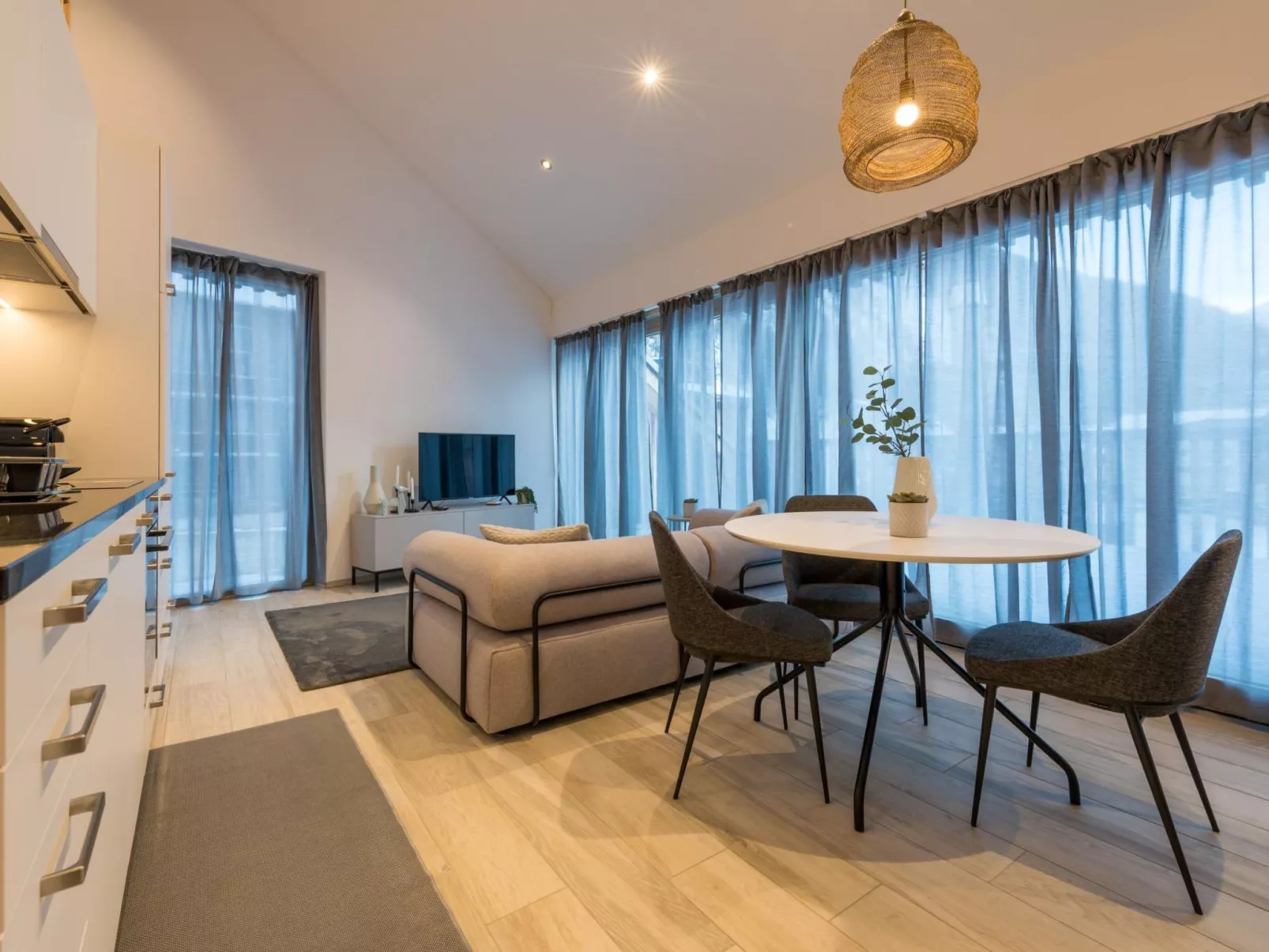 Montela Pavillon - Holiday Stay-Binnen