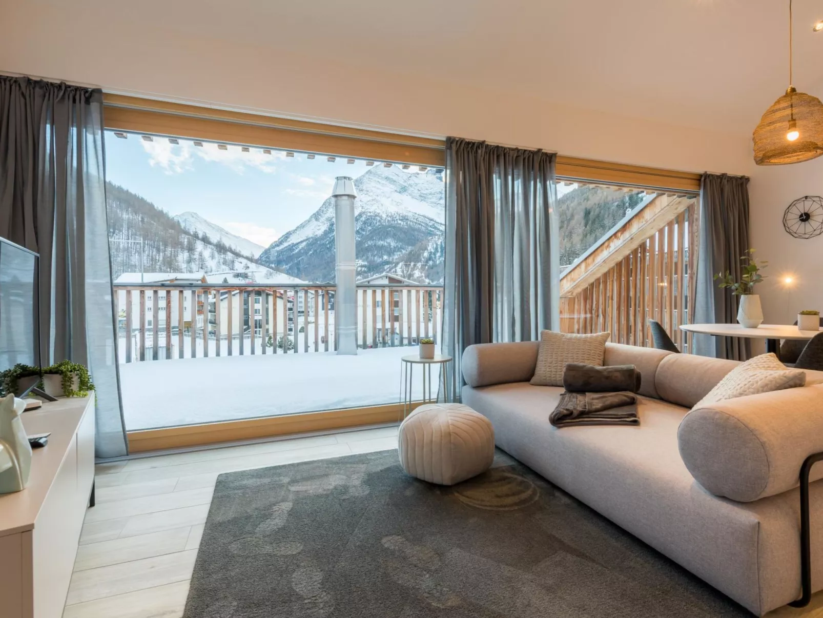 Montela Pavillon - Holiday Stay-Binnen