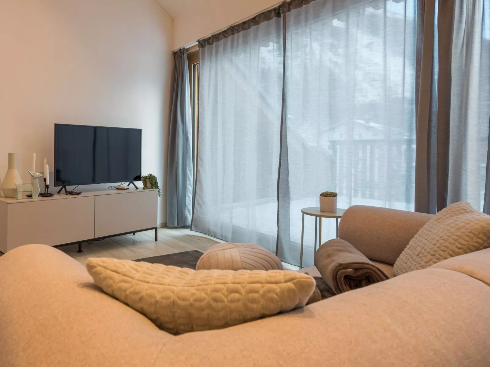 Montela Pavillon - Holiday Stay-Binnen