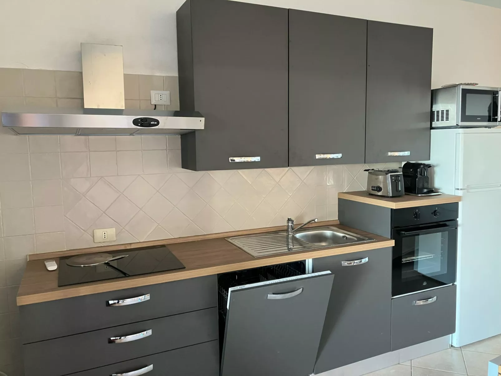 Porto Corallo-Binnen