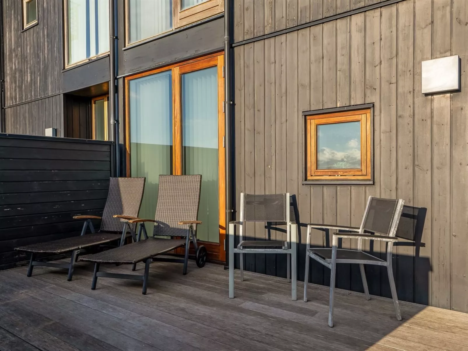 "Saxi" - 650m from the sea-Buiten