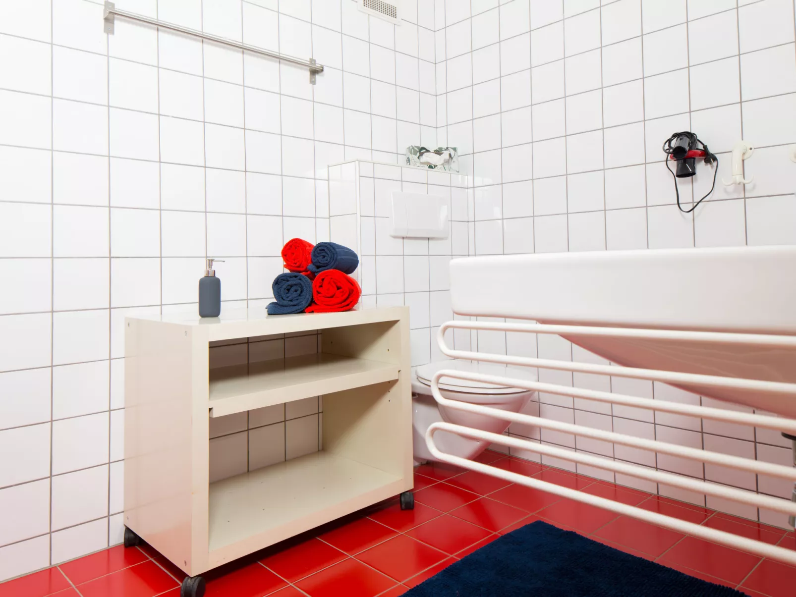 Blauer Elefant-Binnen