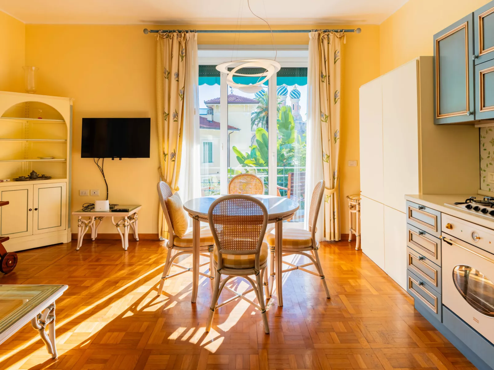 Sunshine Dreams-Binnen