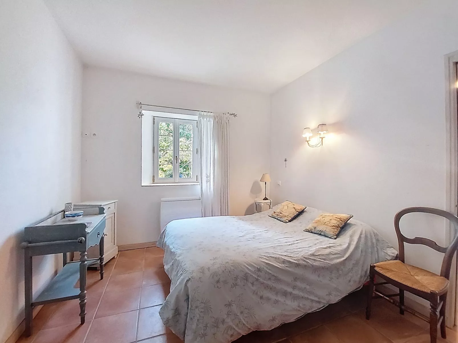 Le Four à Chaux-Binnen