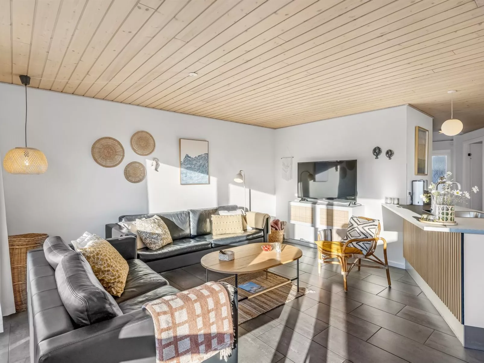 "Andersine" - 1km from the sea-Binnen